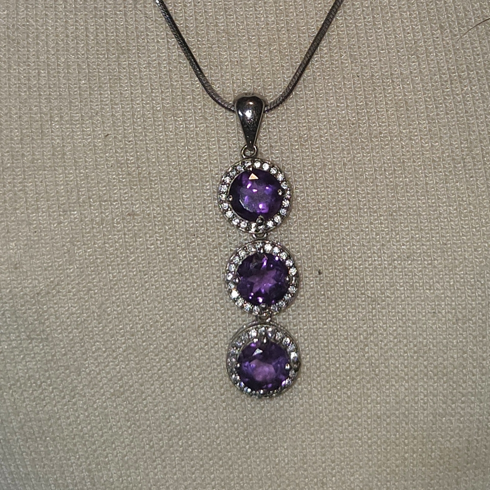 Elegant Amythest & Diamond Pendant Necklace